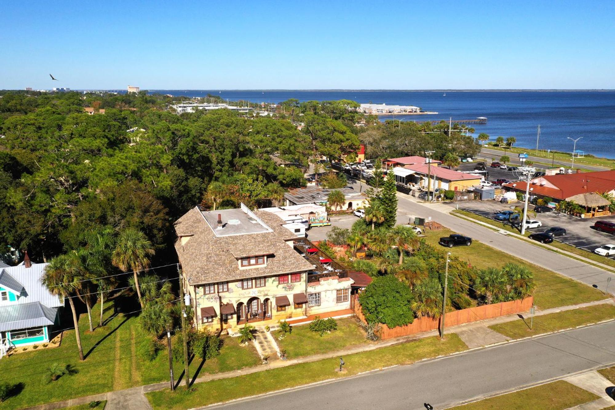 Casa Coquina Del Mar Bed And Breakfast 泰特斯维尔 外观 照片